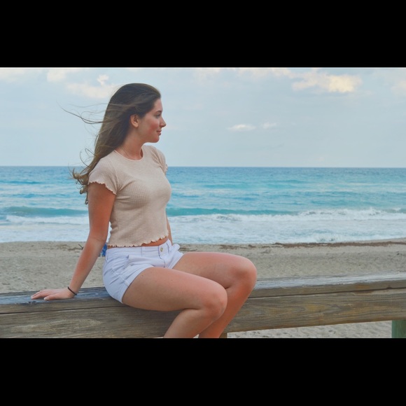 Meet your Posher, Alexa - Picture 5 of 8